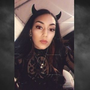 Meet your Posher, Ana